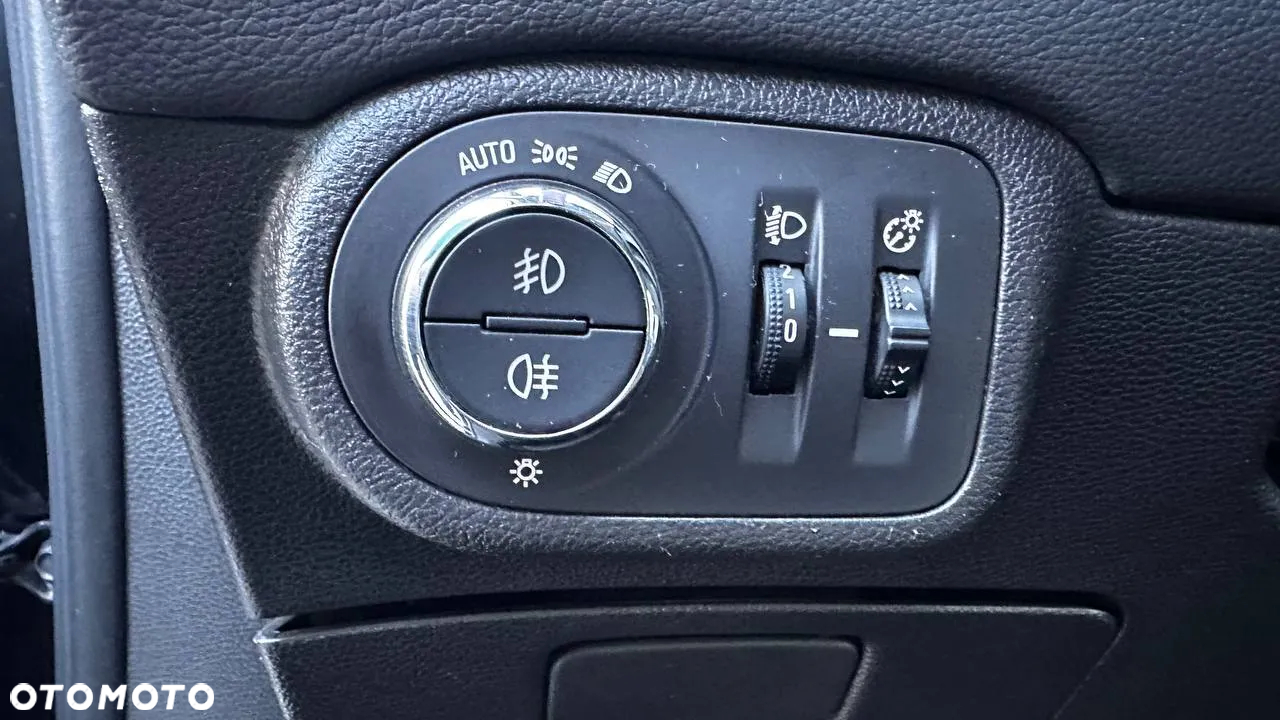 Opel Zafira 1.6 CDTI Elite S&S - 11