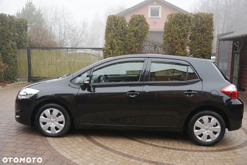 Toyota Auris - 3