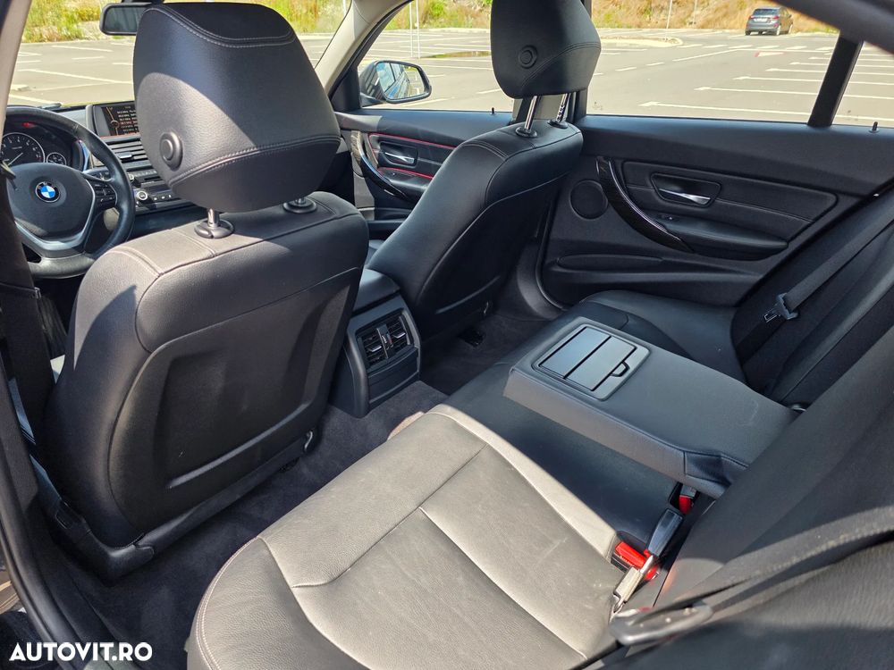 BMW Seria 3 320i xDrive Sport-Aut. Modern Line - 15