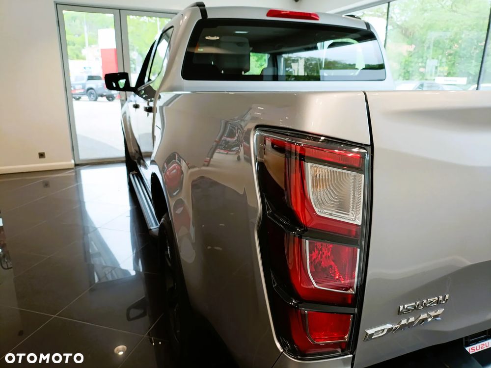 Isuzu D-Max 1.9 DC LSE - 15