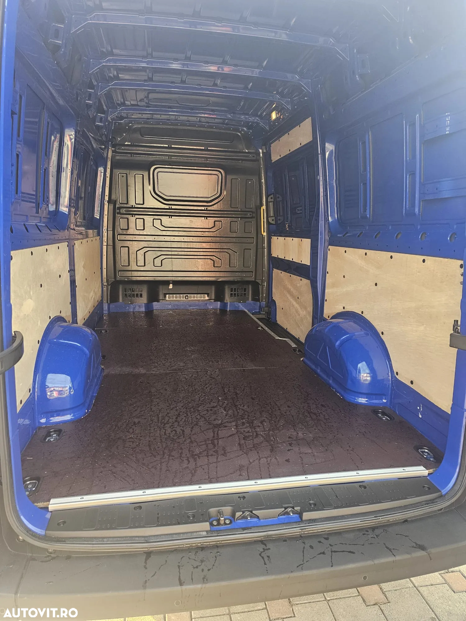 Volkswagen Crafter TDI  An 2021  Climă 172.784 km - 13