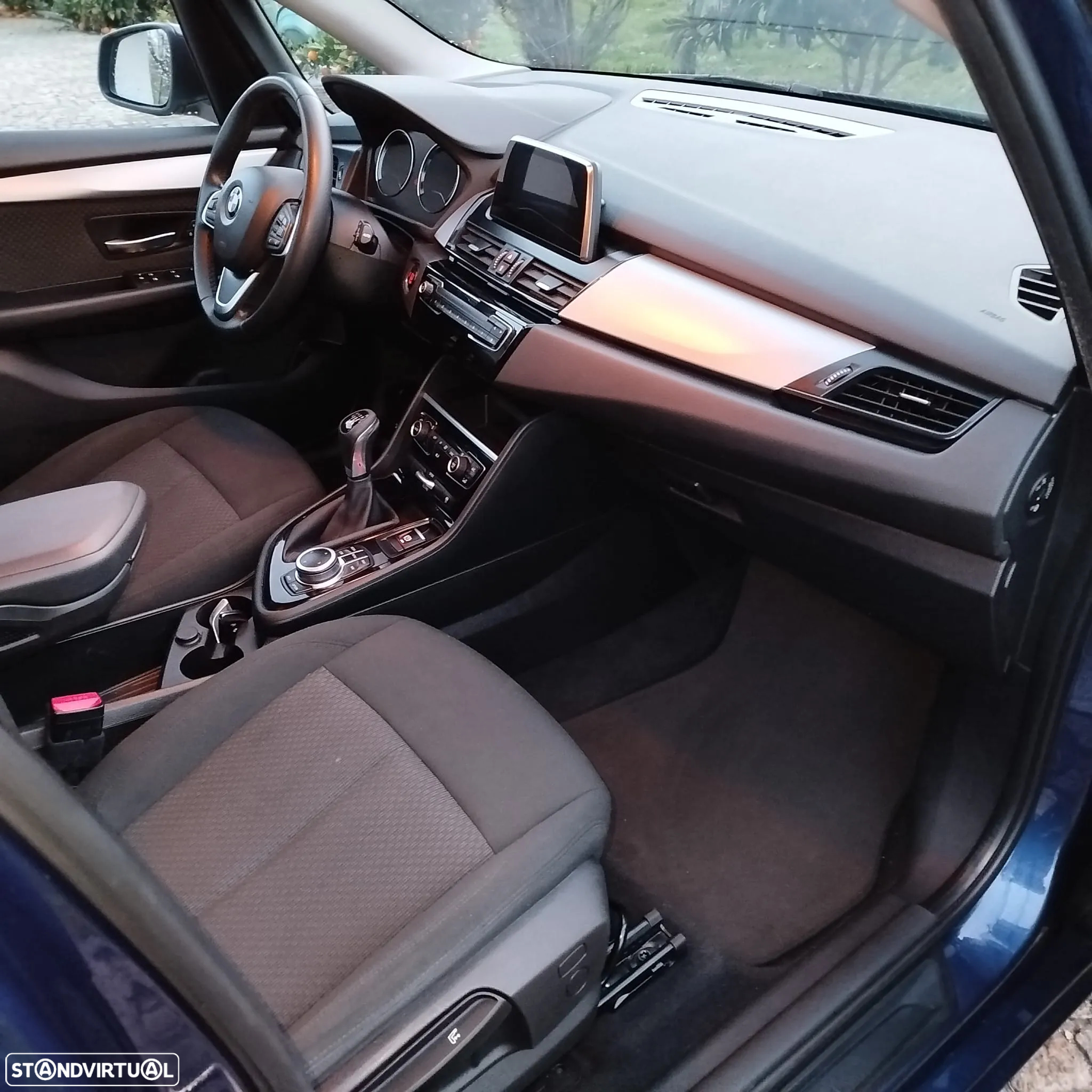 BMW 216 Gran Tourer d - 6