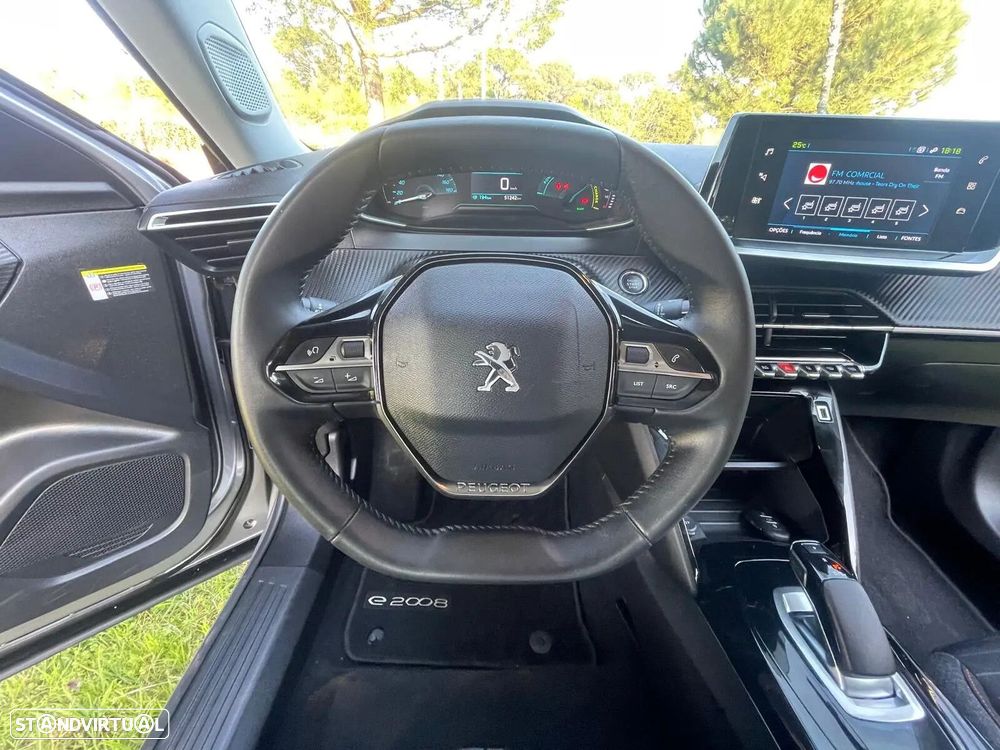 Peugeot e-2008 50 kWh Active - 31