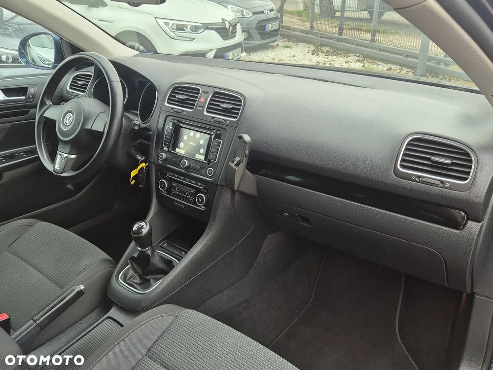 Volkswagen Golf 1.6 TDI DPF Comfortline - 4