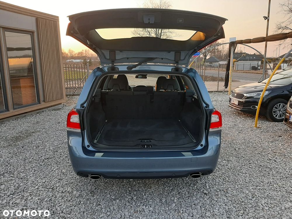 Volvo V70 D4 Summum - 32