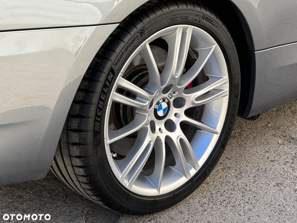 BMW Seria 3 330xi - 18