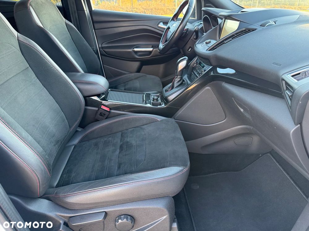 Ford Kuga 2.0 TDCi 4x4 ST-Line - 16