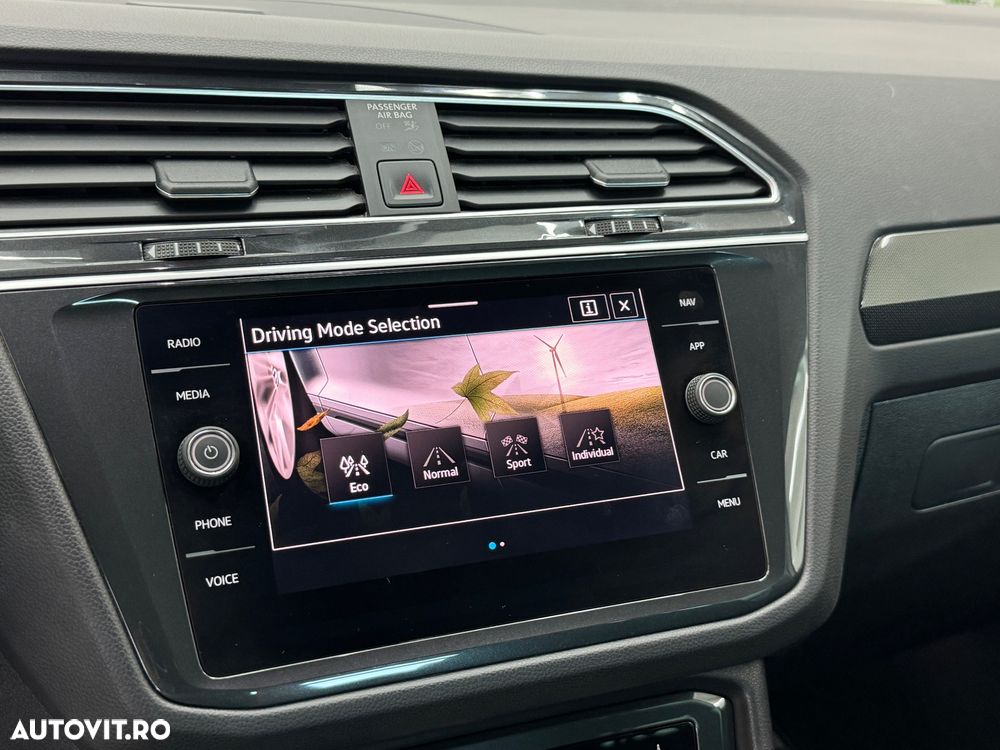 Volkswagen Tiguan 2.0 TDI SCR DSG 4Motion Elegance - 18