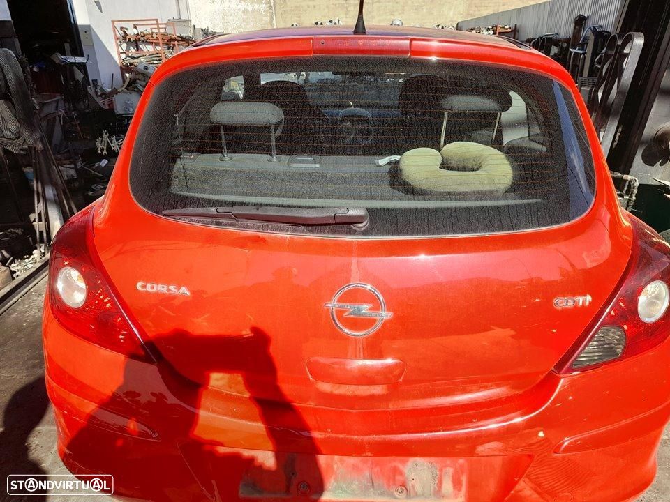 MALA TRASEIRA OPEL CORSA D - 1