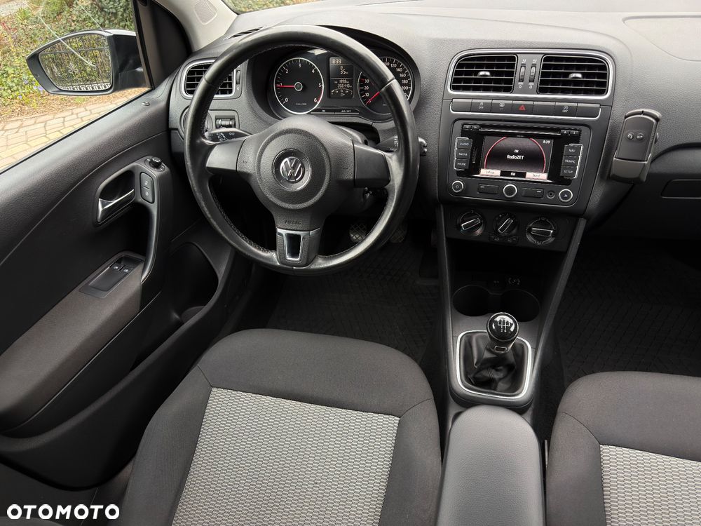 Volkswagen Polo - 11