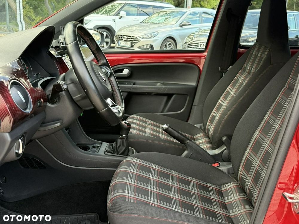 Volkswagen up! 1.0 TSI GTI - 11
