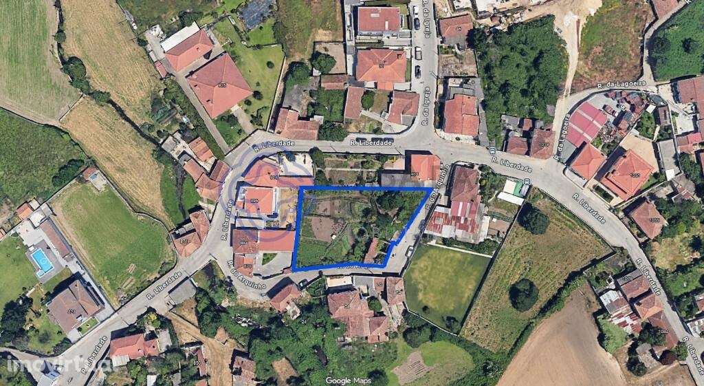 Moradia em Ruína com Terreno de 1.300 m2 – Potencial para Loteamento | - Grande imagem: 2/14