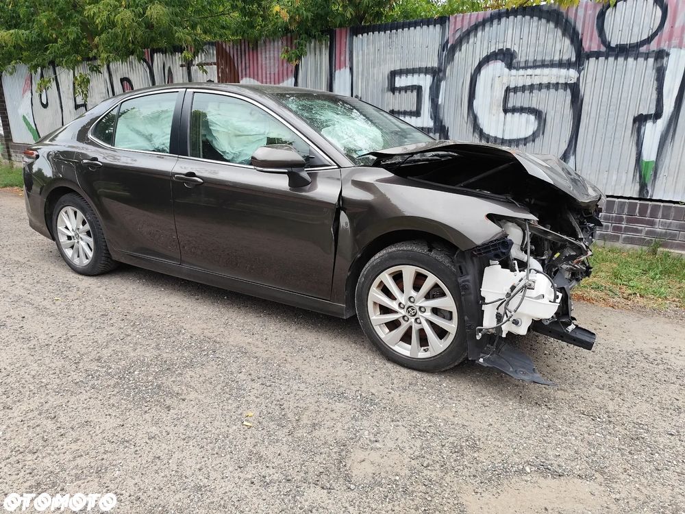 Toyota Camry 2.5 Hybrid Comfort CVT - 4