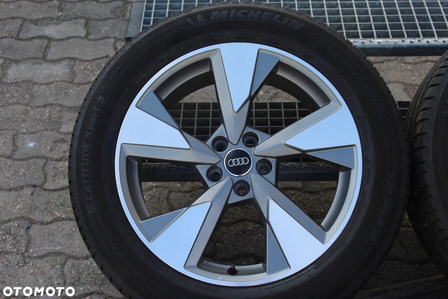 ORYG AUDI Q5 8OA 19 5x112 ET39 MICHELIN 235/55 7mm - 3