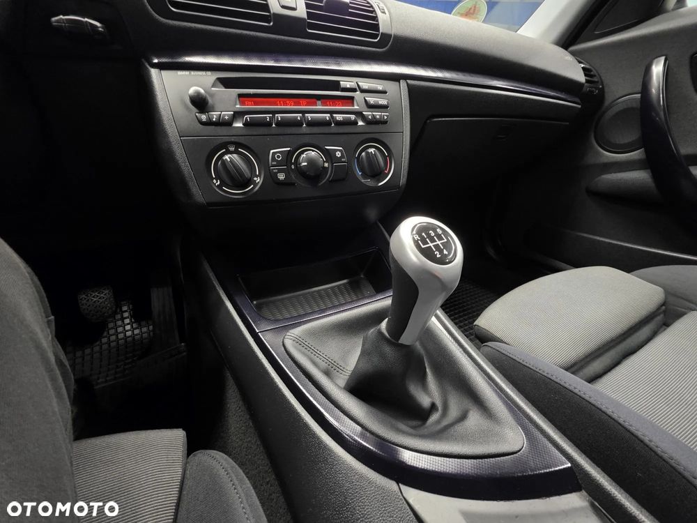 BMW Seria 1 118i - 36