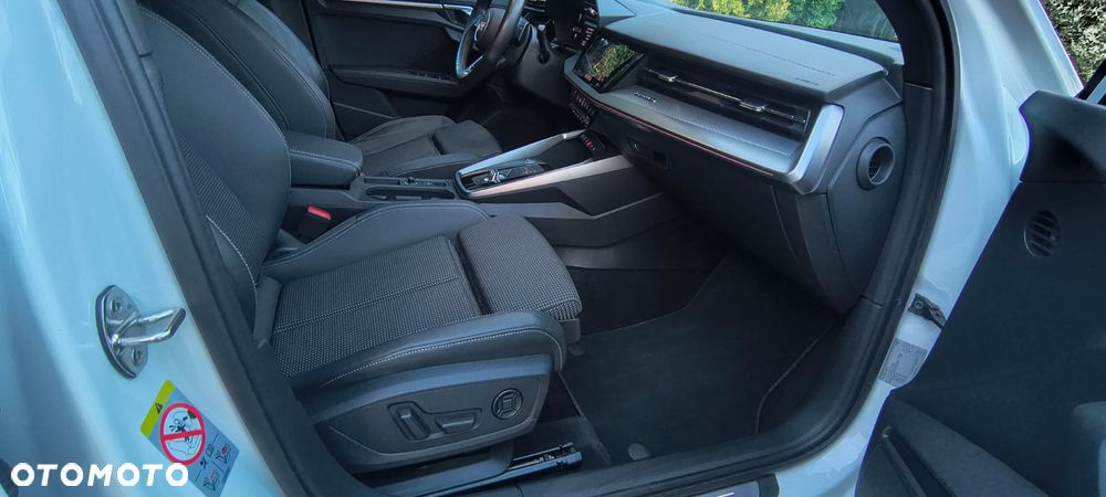Audi A3 Sportback 40 TDI quattro S tronic S line - 16
