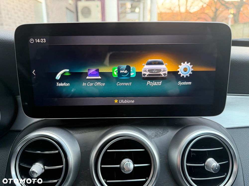 Mercedes-Benz Klasa C 200 9G-TRONIC AMG Line - 24