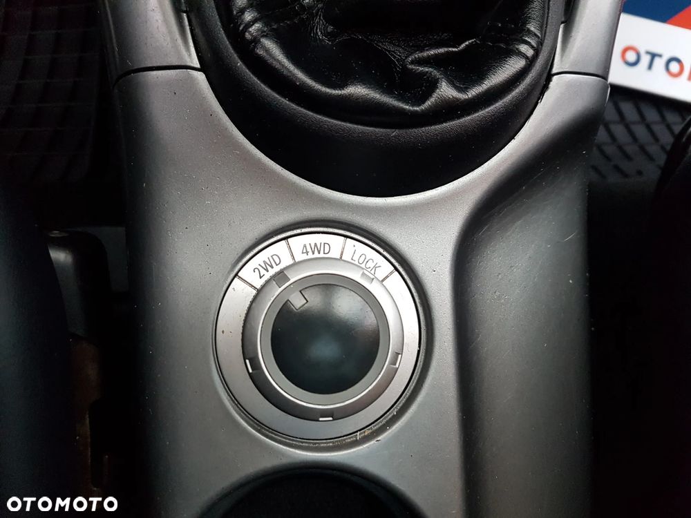 Mitsubishi Outlander 2.0 DID Intense + - 29