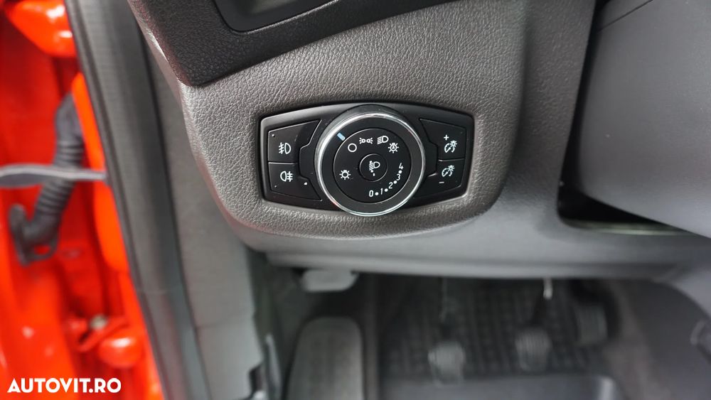 Ford Tourneo Connect 1.5 EcoBlue Start-Stop Titanium - 17