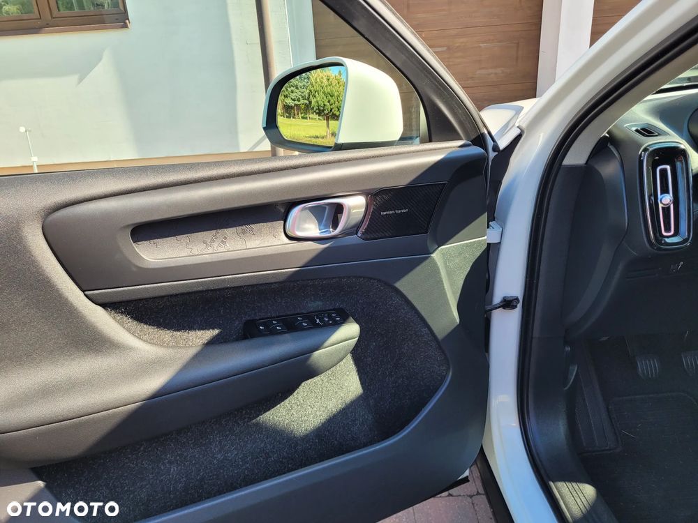 Volvo XC 40 T2 Momentum - 21