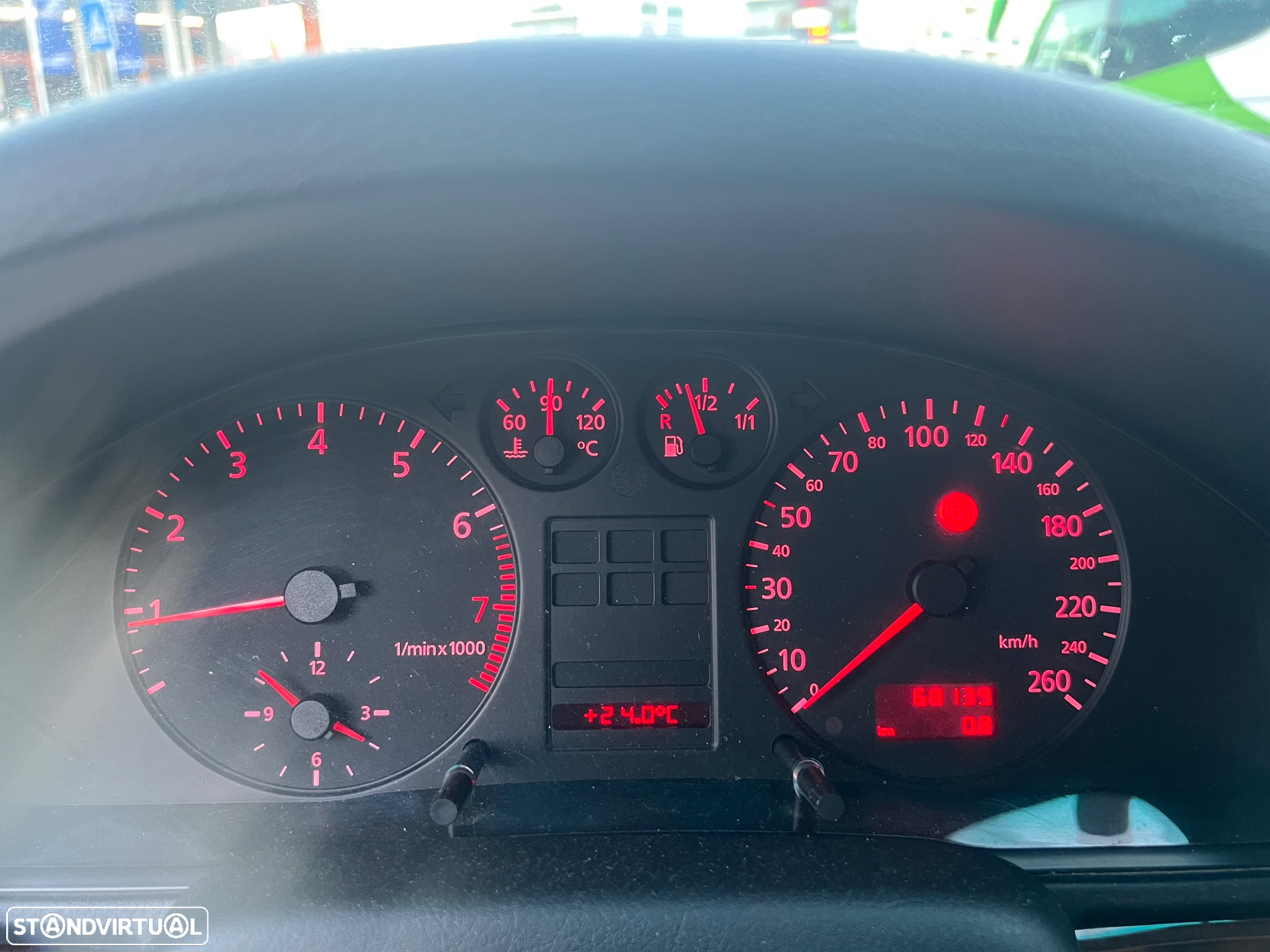 Audi A4 1.6 - 8