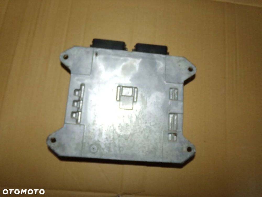komputer silnika l82318881c mazda 5 1.8 b - 3