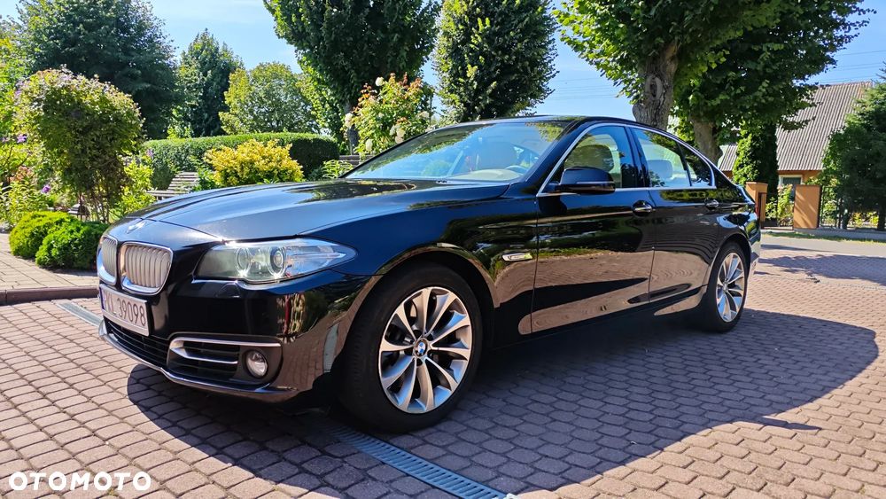 BMW Seria 5 525d xDrive Modern Line - 1
