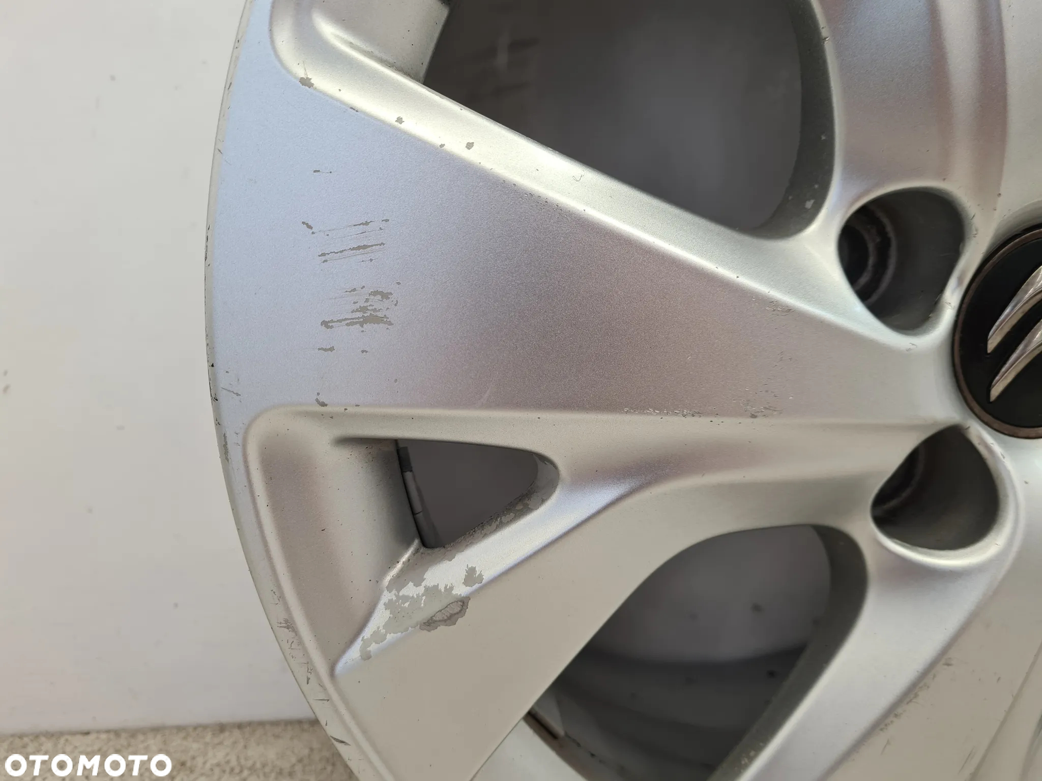 citroen c4 picasso ii felga aluminiowa 16 9677089777 - 6