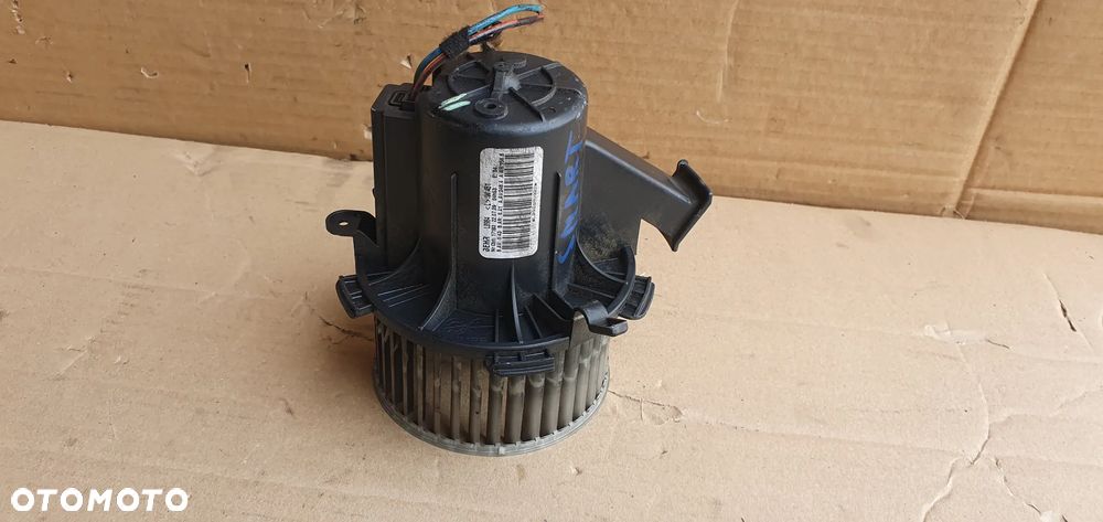 Wentylator silnik dmuchawy nagrzewnicy Smart Fortwo II L0984 - 2