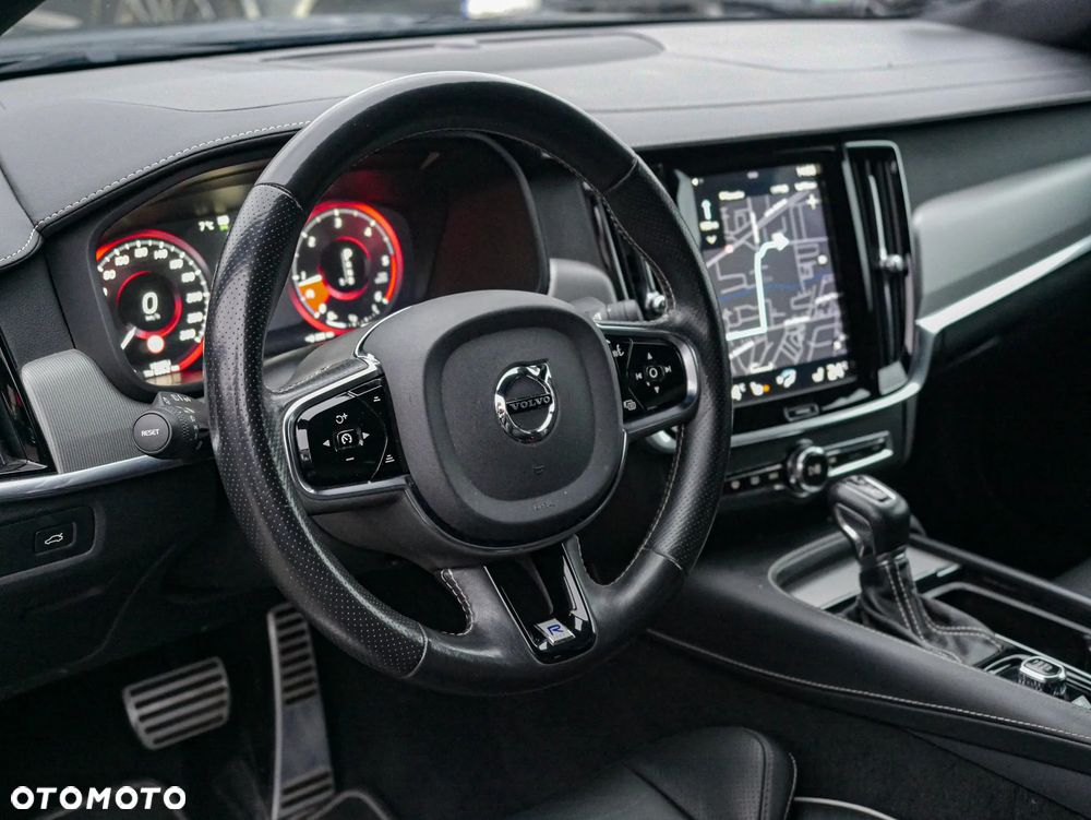 Volvo S90 D3 R-Design - 17