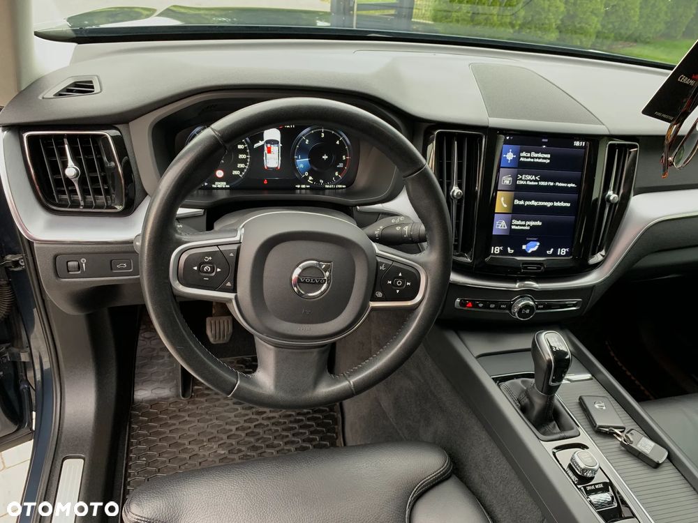 Volvo XC 60 D4 Drive-E Momentum - 17