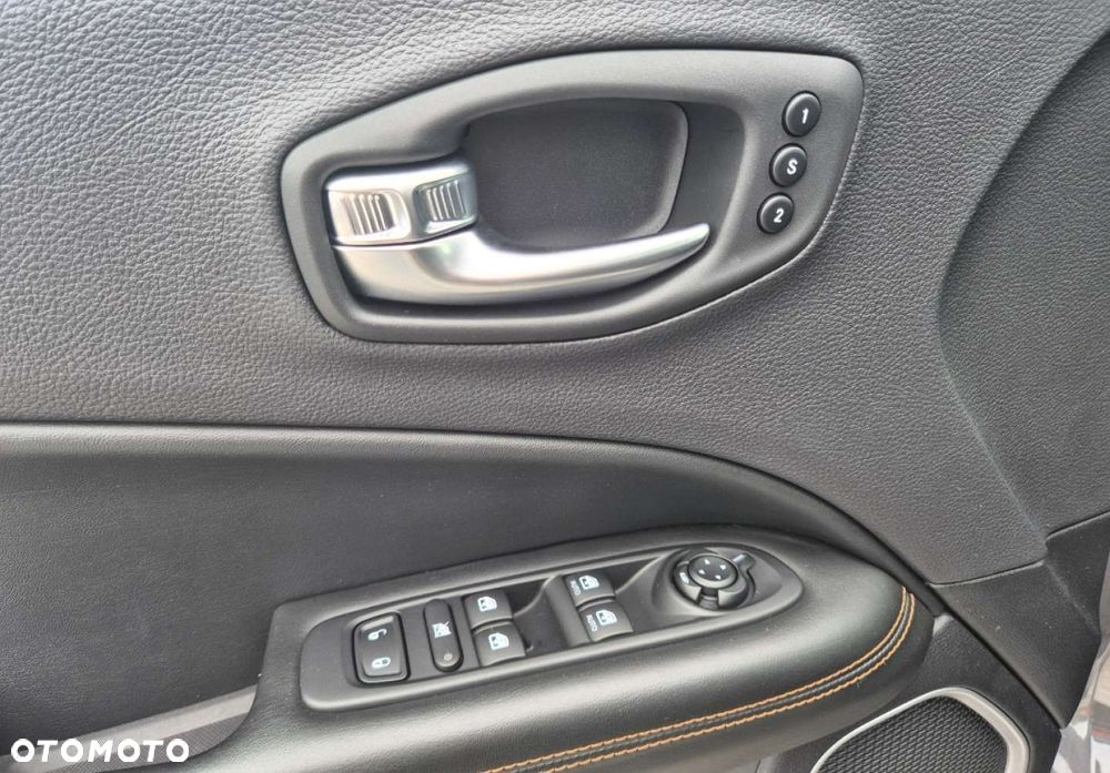 Jeep Compass - 20