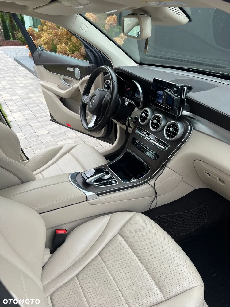 Mercedes-Benz GLC 250 4-Matic - 8