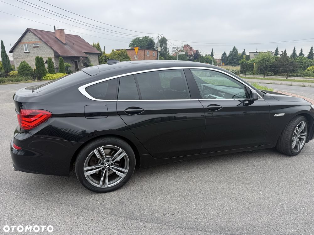 BMW 5GT - 7