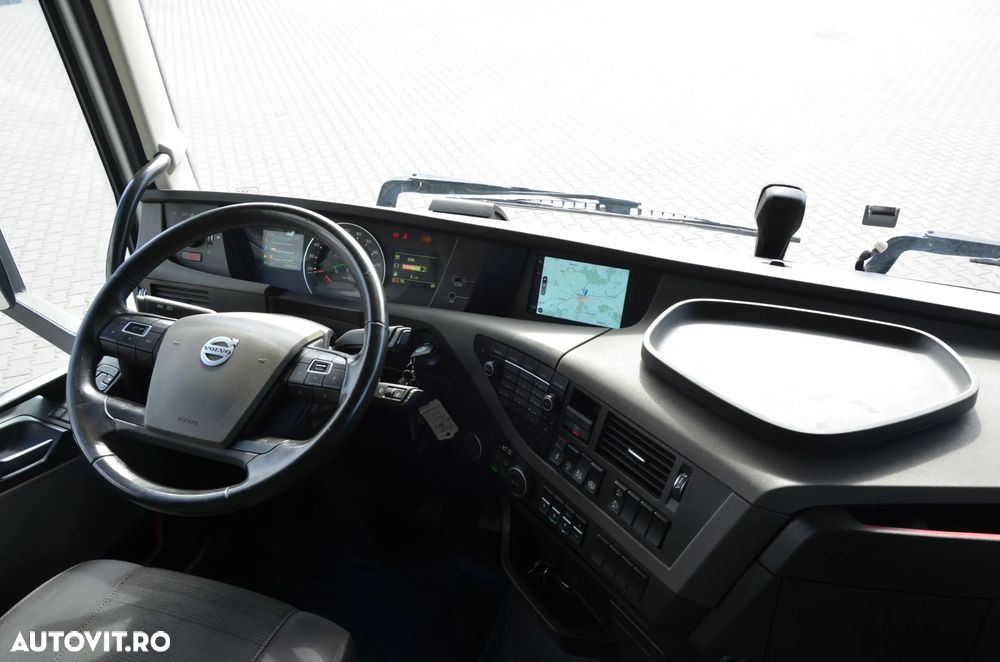 Volvo FH 500 / 2020r / ACC / KLIMA P. / LED / KAMERA / XENON / NAVI / WAGA / AIRBAG / DE 5006 - 15