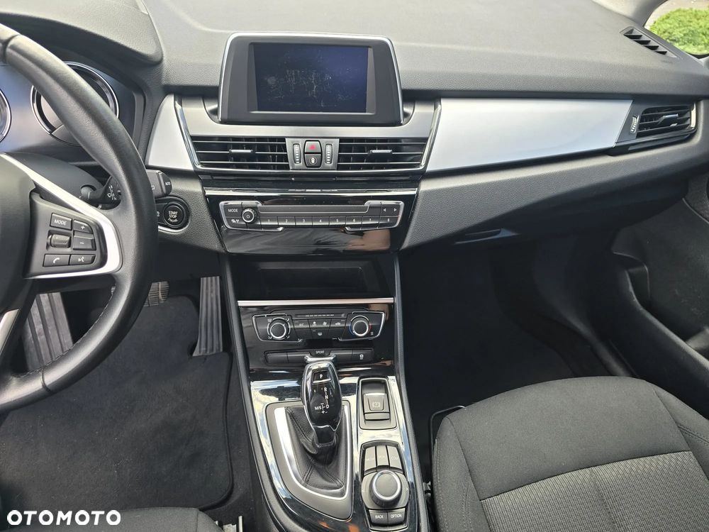 BMW Seria 2 218i Advantage - 7