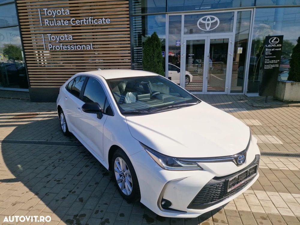 Toyota Corolla 1.8 HSD Business - 2