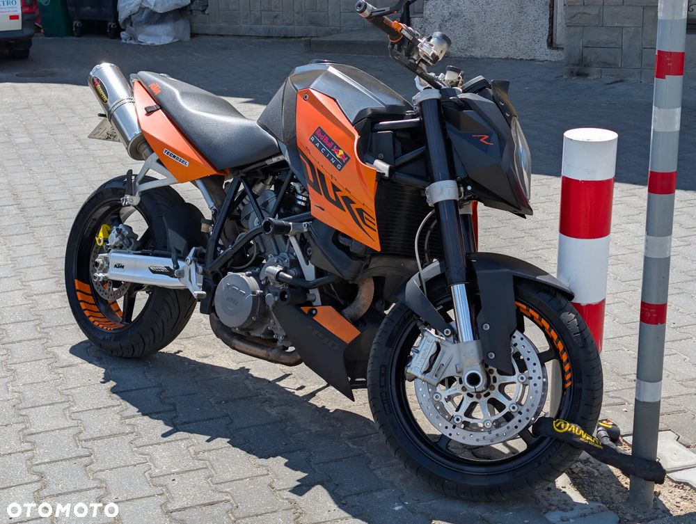 KTM Super Duke - 1