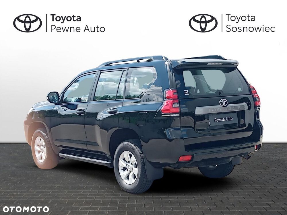 Toyota Land Cruiser - 4