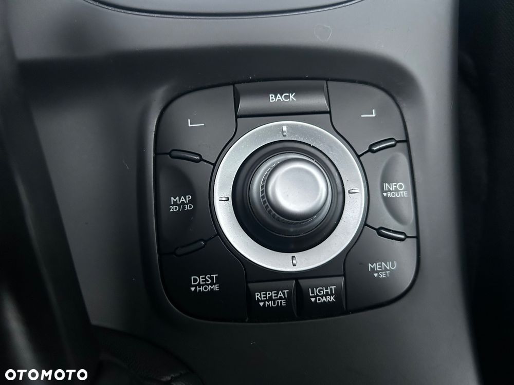 Renault Megane ENERGY TCe 115 Start & Stopp LIMITED - 33