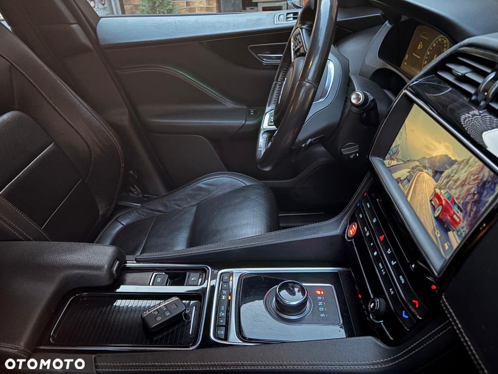 Jaguar F-Pace 2.0 i4D RWD R-Sport - 20