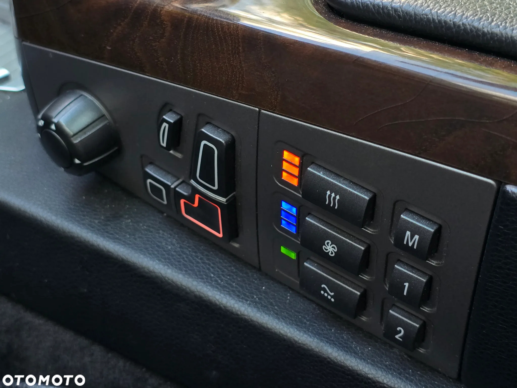 BMW Seria 7 750i - 26