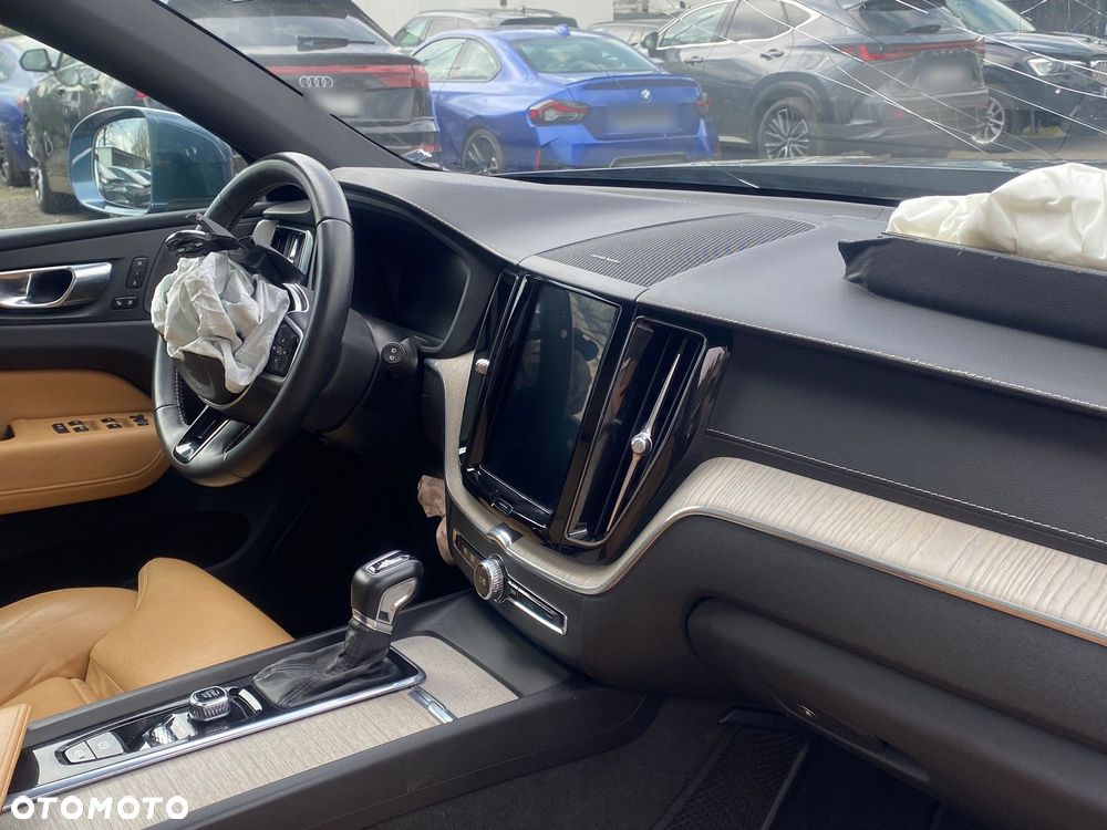 Volvo XC 60 D4 Inscription - 16