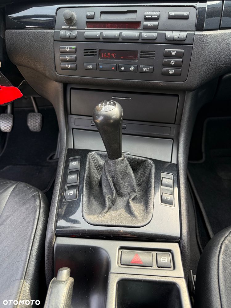 BMW Seria 3 323i - 17
