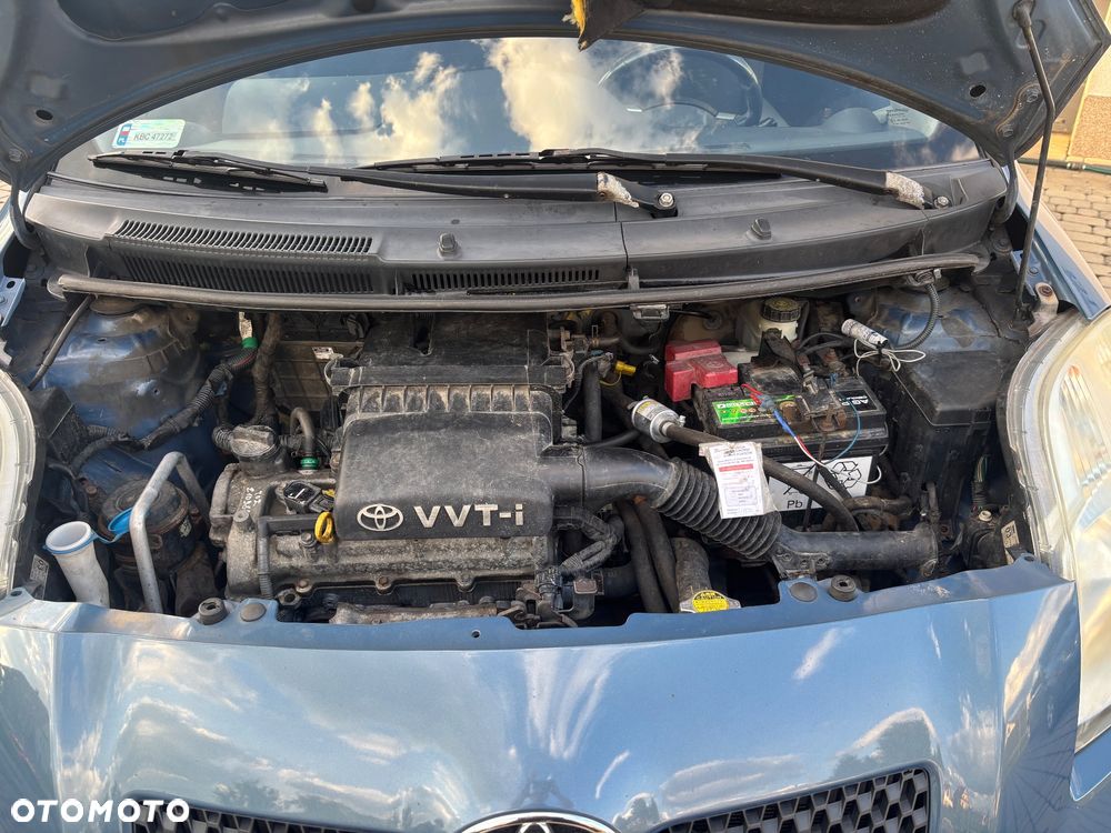 Toyota Yaris 1.3 Luna A/C - 11
