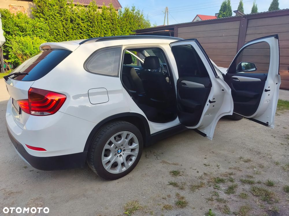 BMW X1 xDrive18d - 27