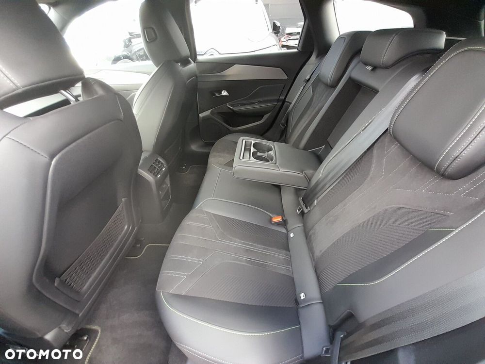 Peugeot 308 1.2 PureTech GT Pack S&S EAT8 - 15