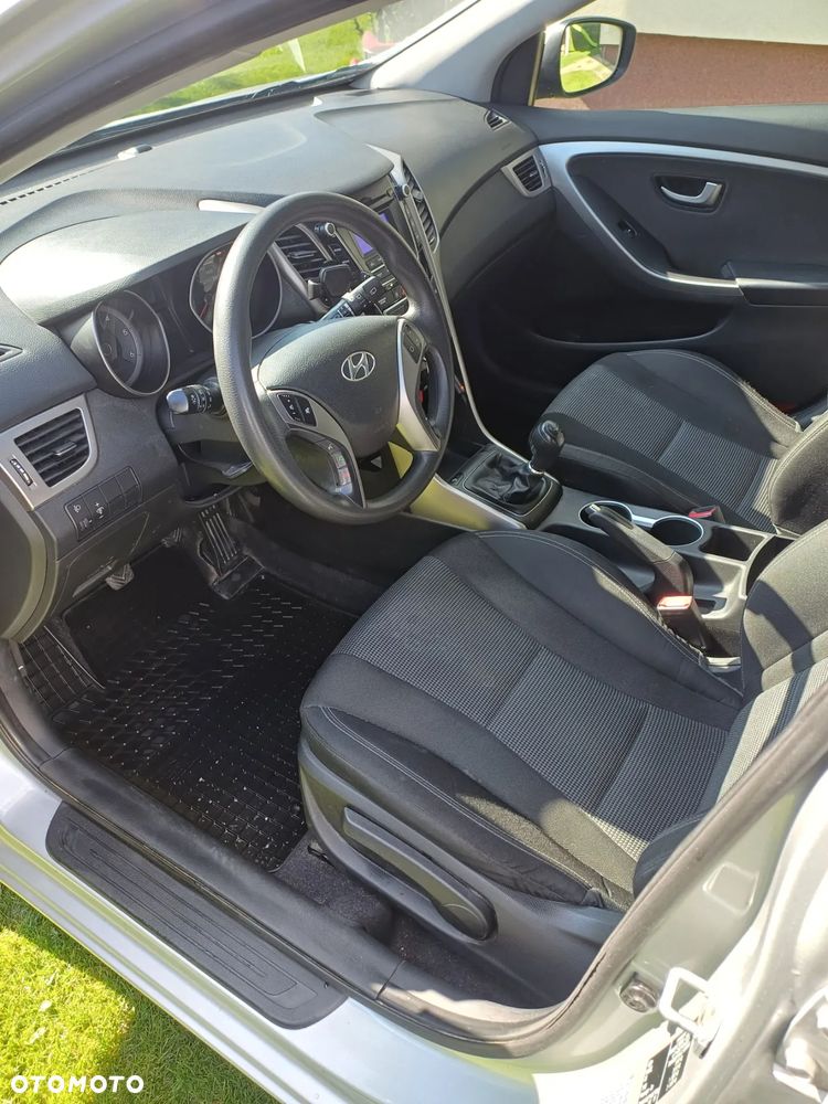 Hyundai i30 1.4 CRDi Classic + - 7