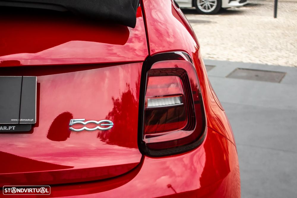 Fiat 500e C (RED) - 11