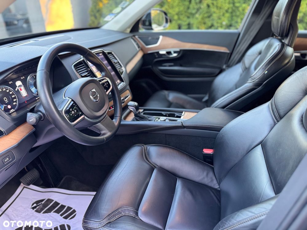 Volvo XC 90 D5 SCR AWD Inscription 7os - 30